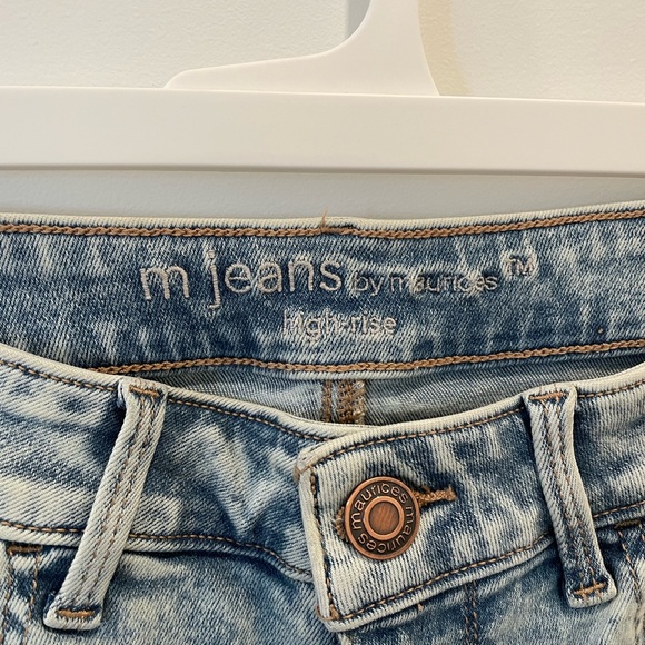 High rise, light wash jeggings - Picture 5 of 7